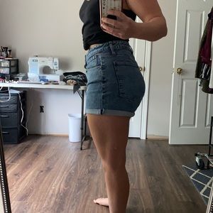 Jean Shorts - high rise ➰